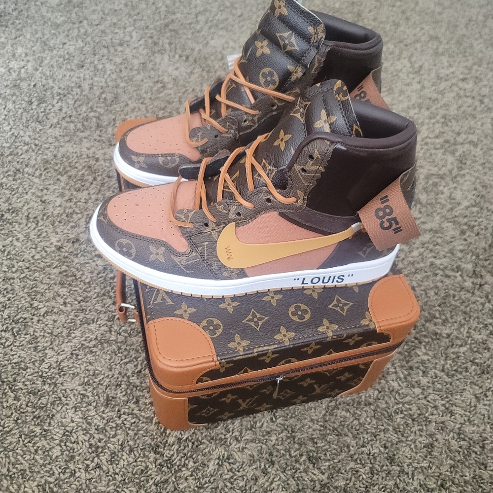 Air jordan ones off louis vuitton